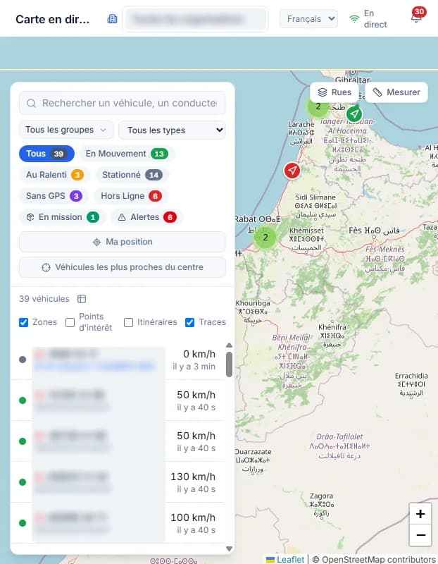 Carte en direct Flotti : 39 véhicules sur la carte du Maroc, filtres par statut et liste des véhicules avec vitesse